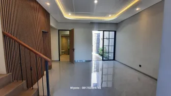 Rumah Dekat RSUD dr. Soetomo Surabaya di Manyar Tirto
