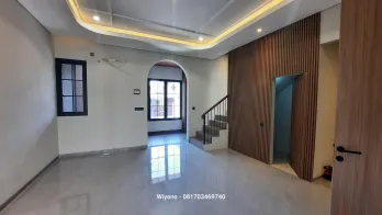 Rumah Dekat RSUD dr. Soetomo Surabaya di Manyar Tirto