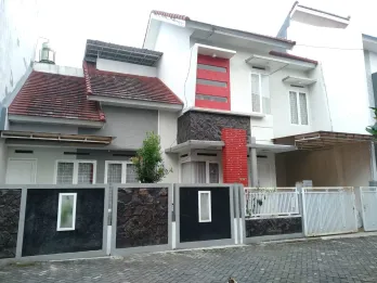 Rumah Dekat Universitas Brawijaya Malang dekat