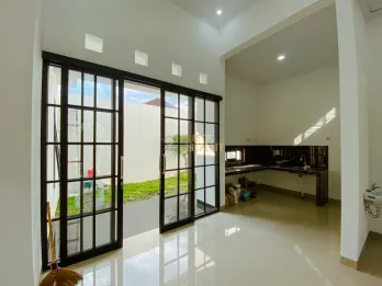 Rumah Eksklusif di Jakal, Hadap Selatan, Akses Mudah ke RS & Sekolah