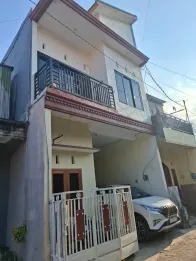 Rumah Fasilitas Lengkap di Jual