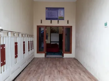 Rumah Fasilitas Lengkap di Jual