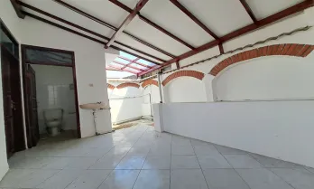 Rumah Gaya Eropa Klasik Siap Huni di Antapani Bandung