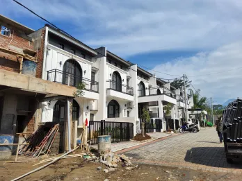 Rumah Kost Potensial 8 Kamar Malang Kota Dekat Kampus UB Harga 1M