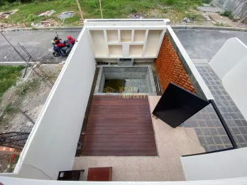 Rumah Mewah 2 Lantai dalam Cluster Eksklusif Dekat Bandara & Atma Jaya