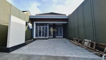 Rumah Modern Siap Huni di Kenayan, Hanya Selangkah dari Sekolah Budi Mulia