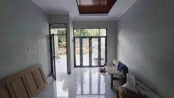 Rumah Modern Siap Huni di Kenayan, Hanya Selangkah dari Sekolah Budi Mulia