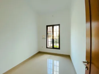 Rumah Posisi Hook di Ngaglik – Desain Klasik Modern & Lokasi Prima