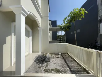 Rumah Sultan 2 Lantai 6x10 700 Juta-an di Pandaa, Jatim