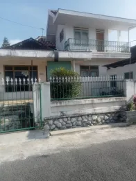 Rumah dengan lahan luas di Karangploso