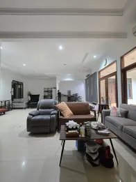 Rumah kemang jakarta selatan tanah luas layak huni