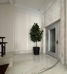 Rumah mewah dalam perumahan elit jakarta selatan