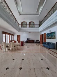 Rumah mewah dilengkapi klam renang di kuningan jakarta