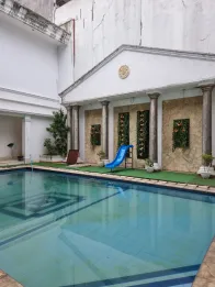 Rumah mewah dilengkapi klam renang di kuningan jakarta