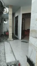 Sewa Min 3 Tahun Rumah Nyaman Semi Furnished 2 Lantai 4 Kamar Canggu