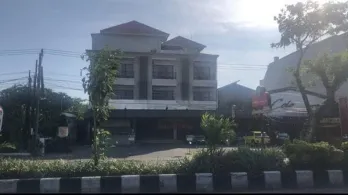 Sewa Ruko Hadap Timur 3 Pintu Sunset Road Badung