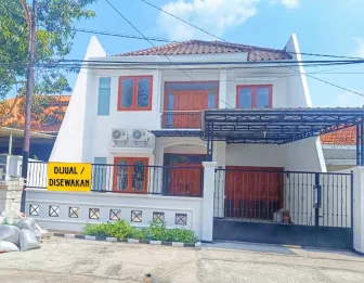 Sewa Rumah 2 Lantai Jl. DUKUH KUPANG TIMUR Surabaya Barat
