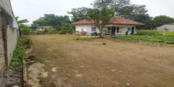 Tanah 1023 m2 SHM Bonus Rumah Serasa Villa Dekat Stasiun Whoosh Bandung