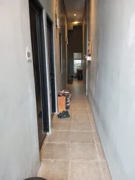 kost 9 kamar lokasi di senayan jakarta selatan