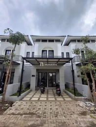 RUMAH DESAIN MINIMIMALIS DEKAT PUSAT PERBELANJAAN - HARGA 450 JUTA