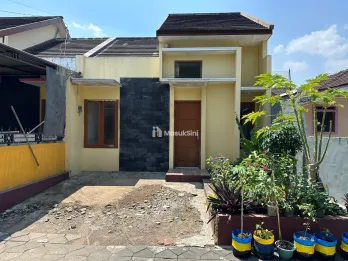 RUMAH SAWOJAJAR MALANG