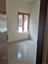 RUMAH SAWOJAJAR MALANG