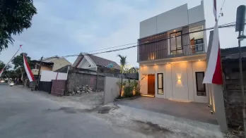 RUMAH MEWAH HARGA MURAH DI SLEMAN YOGYA 5 MENIT KE SEKOLAH BUDI MULIA