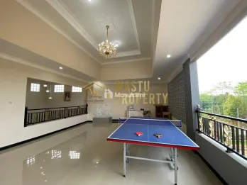 1 UNIT RUMAH BESAR 2 LANTAI DEKAT EXIT TOL JOGJA SOLO DI DEPOK, SLEMAN