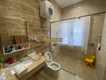 Dijual Ruko Gandeng 3,5 Tingkat di Jalan T. Amir Hamzah - Medan