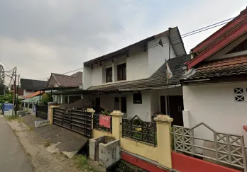 Dijual Rumah 2 Lantai di Jalan Delman Kota Jakarta Selatan Shm