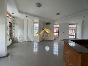 Dijual Rumah Hook Komplek Taman Kyoto Jalan