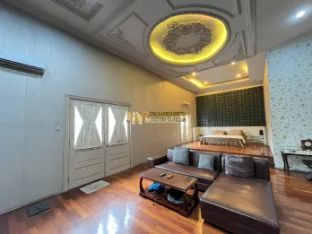 Dijual Villa Hook 2,5 Tingkat Komplek Cemara Asri