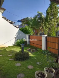 Dijual rumah siaphuni cantik di Boulevard Hijau