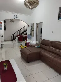 Dijual rumah siaphuni cantik di Boulevard Hijau