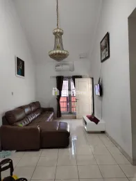 Dijual rumah siaphuni cantik di Boulevard Hijau