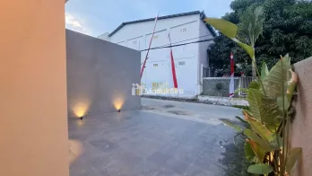 HUNIAN ELEGAN 2 LANTAI DEKAT STADION MAGUWO – AKSES MUDAH KE PUSAT KOTA