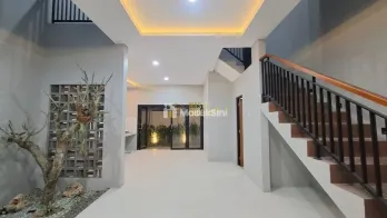 HUNIAN ELEGAN 2 LANTAI DEKAT STADION MAGUWO – AKSES MUDAH KE PUSAT KOTA