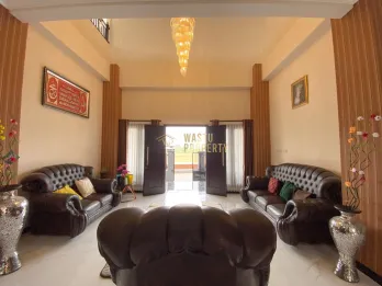 INVESTASI RUMAH PREMIUM DEKAT UPN & RS JIH – PRIVATE POOL