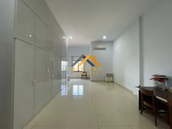 Jual Ruko Gandeng 3,5 Tingkat di Jalan T. Amir Hamzah - Medan