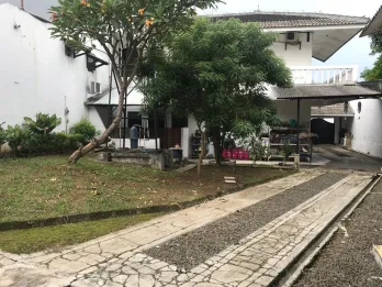 Jual Rumah Lama Luas Bagus di Raya Panggung Kota Bekasi