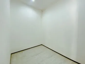 RUMAH BARU TERMURAH DEKAT MERCU BUANA