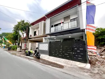 RUMAH COUPLE SIAP HUNI DI LOKASI STRATEGIS DEKAT TENGKLENG GAJAH