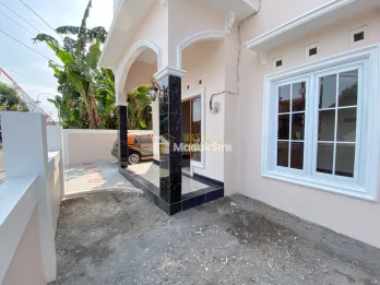 RUMAH KLASIK MODERN 2 LANTAI DI BANGUNTAPAN