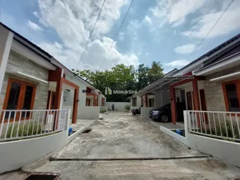 RUMAH SIAP HUNI 300JUTAAN DEKAT STASIUN SENTOLO BANTUL