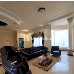 RUMAH SULTAN MODEL KLASIK di ARAYA