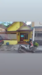 Rumah Pinggir Jalan Dekat Kampus Unmer Malang