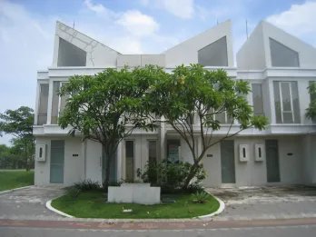 SEWA Rumah 2 lantai Minimalis Modern di Grand Pakuwon, Tandes, Surabaya