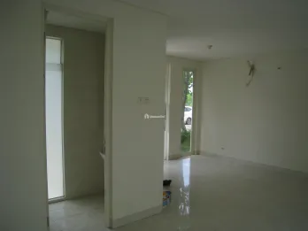 SEWA Rumah 2 lantai Minimalis Modern di Grand Pakuwon, Tandes, Surabaya