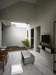 SISA 2 UNIT! RUMAH SIAP HUNI, STRATEGIS HANYA 7 MENIT DARI KAMPUS UMY