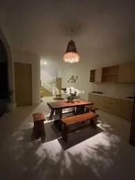 Sewa Jangka Panjang Villa Mediterania Full Furnished 2 Lantai 2 Kamar Batur